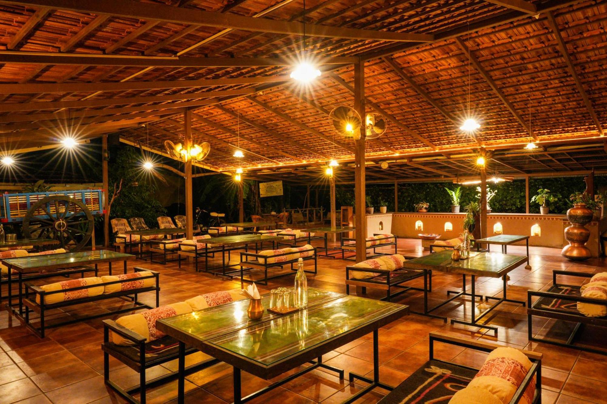 Nisarg Resort Kolhapur Exterior foto
