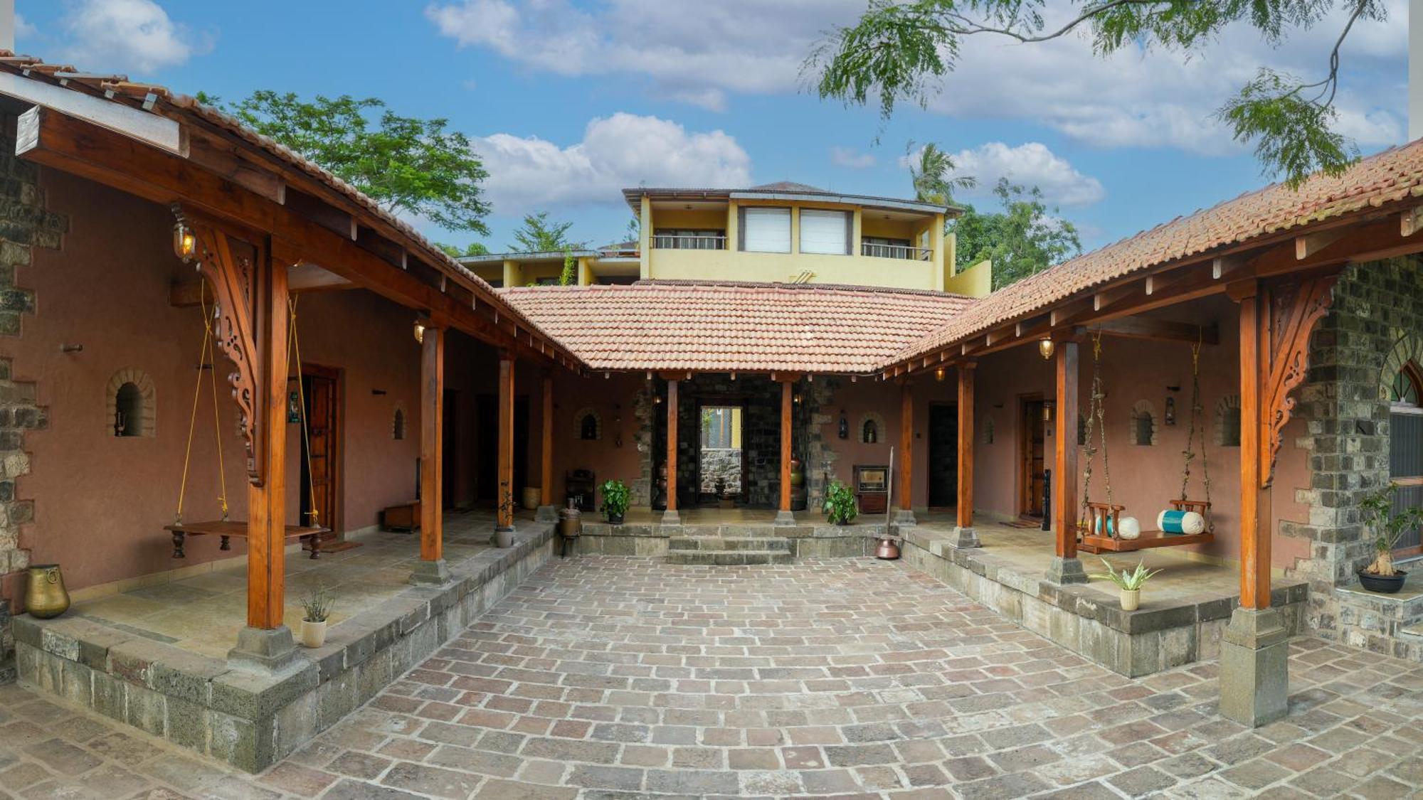 Nisarg Resort Kolhapur Exterior foto