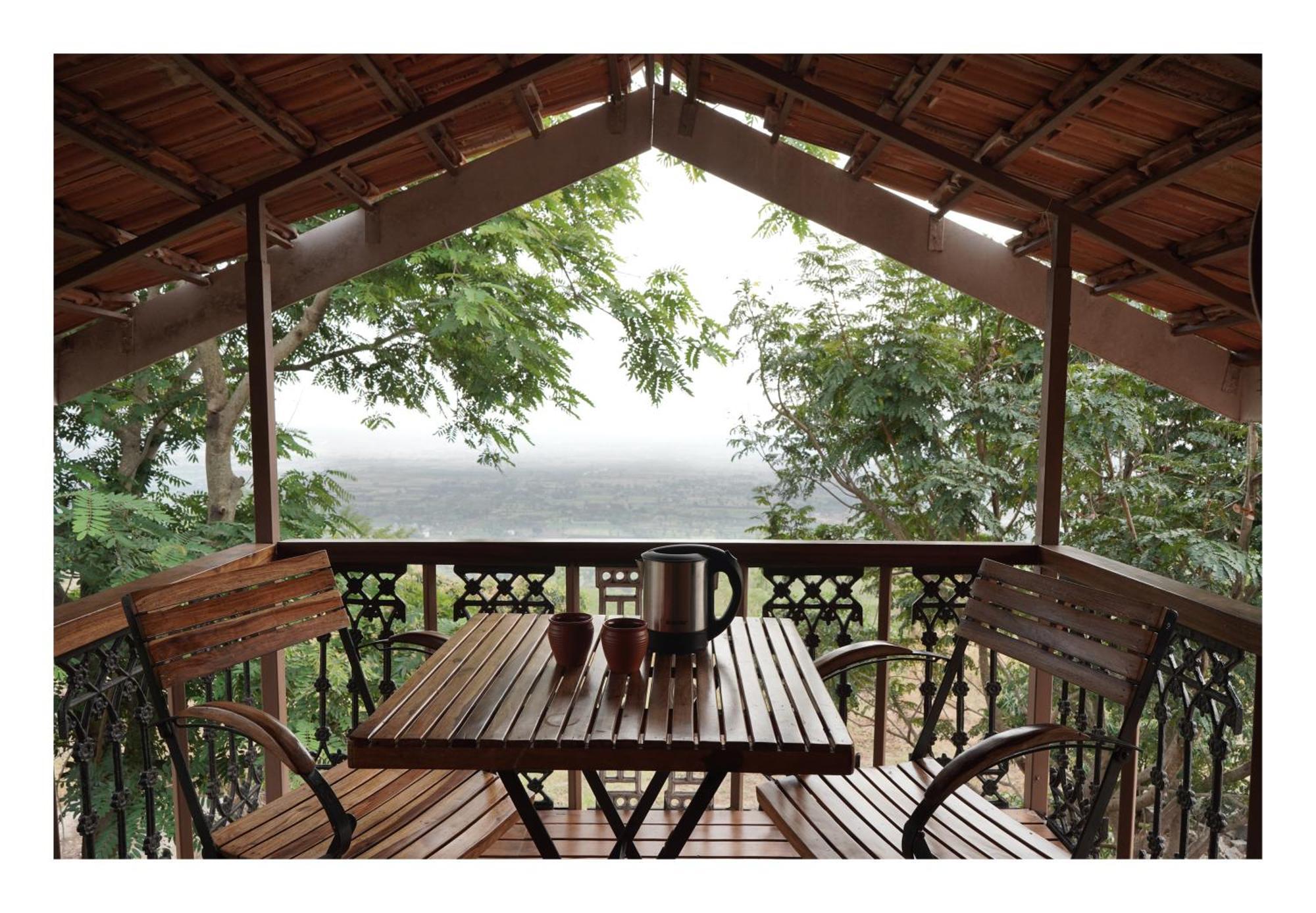 Nisarg Resort Kolhapur Exterior foto