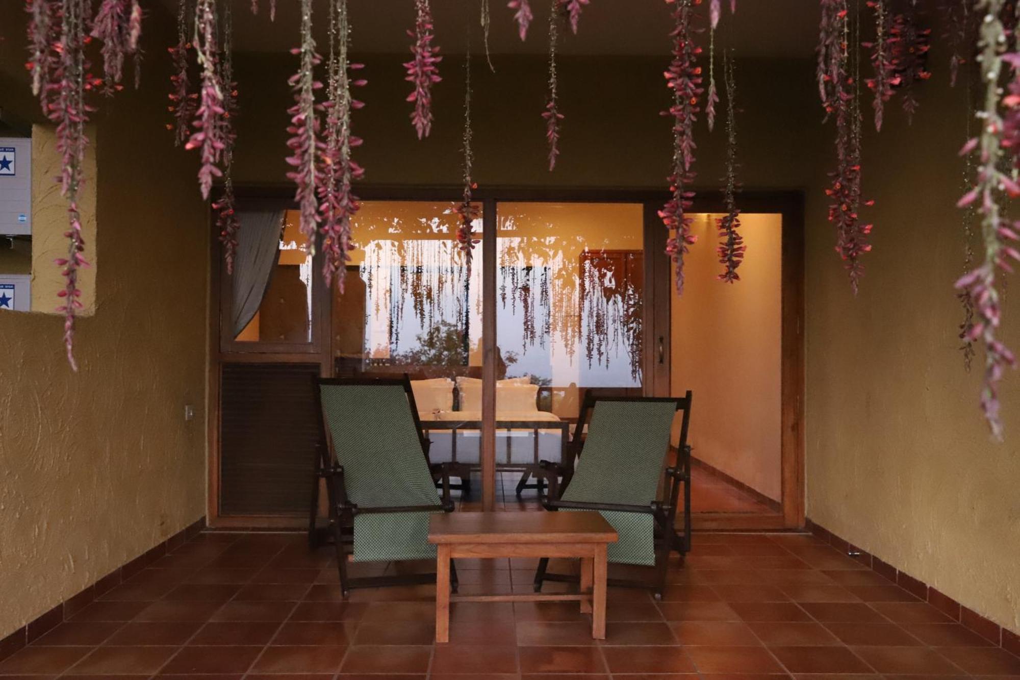 Nisarg Resort Kolhapur Exterior foto