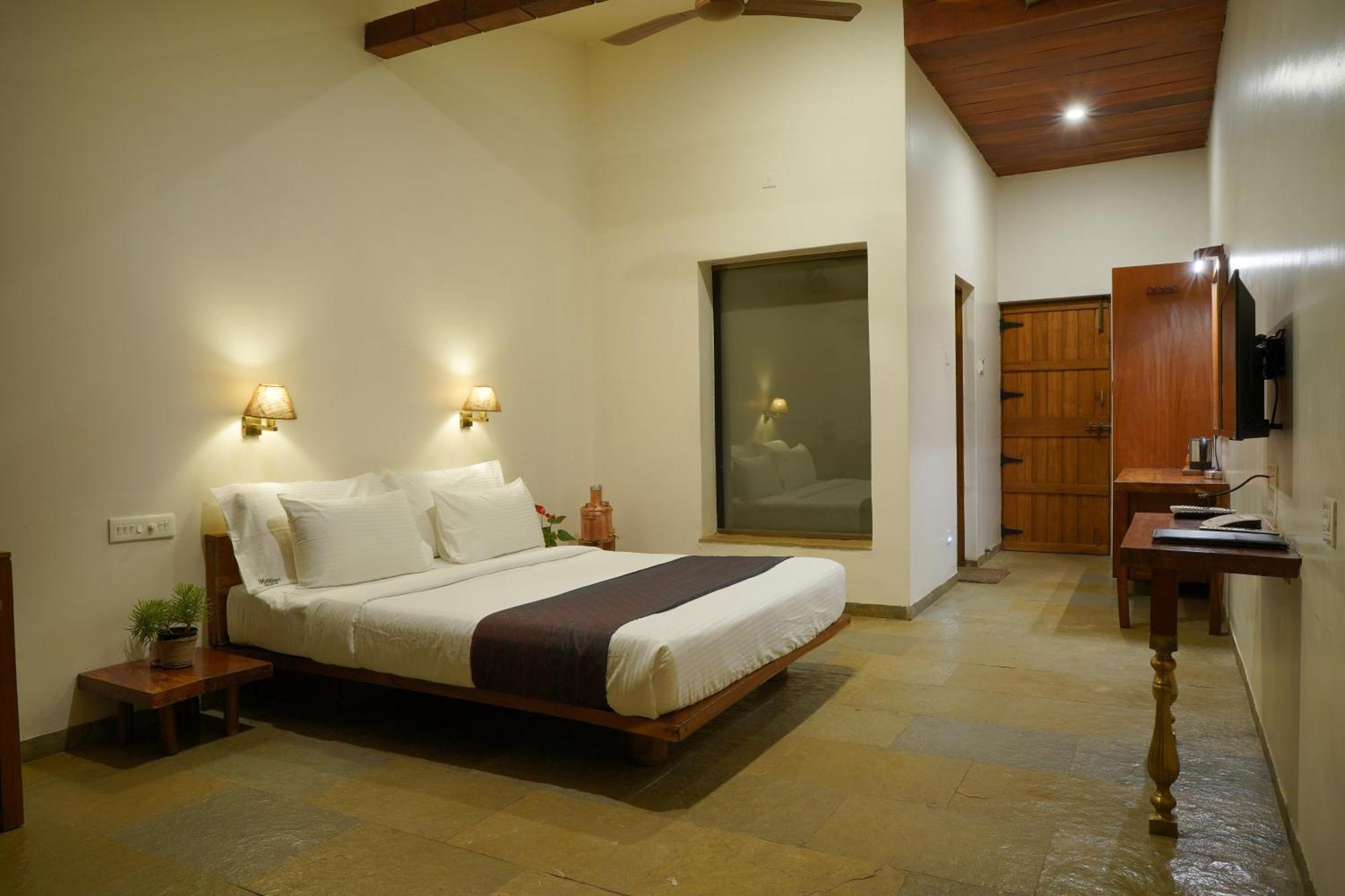 Nisarg Resort Kolhapur Exterior foto