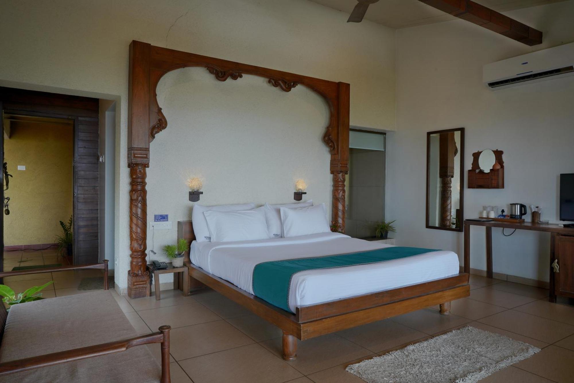 Nisarg Resort Kolhapur Exterior foto