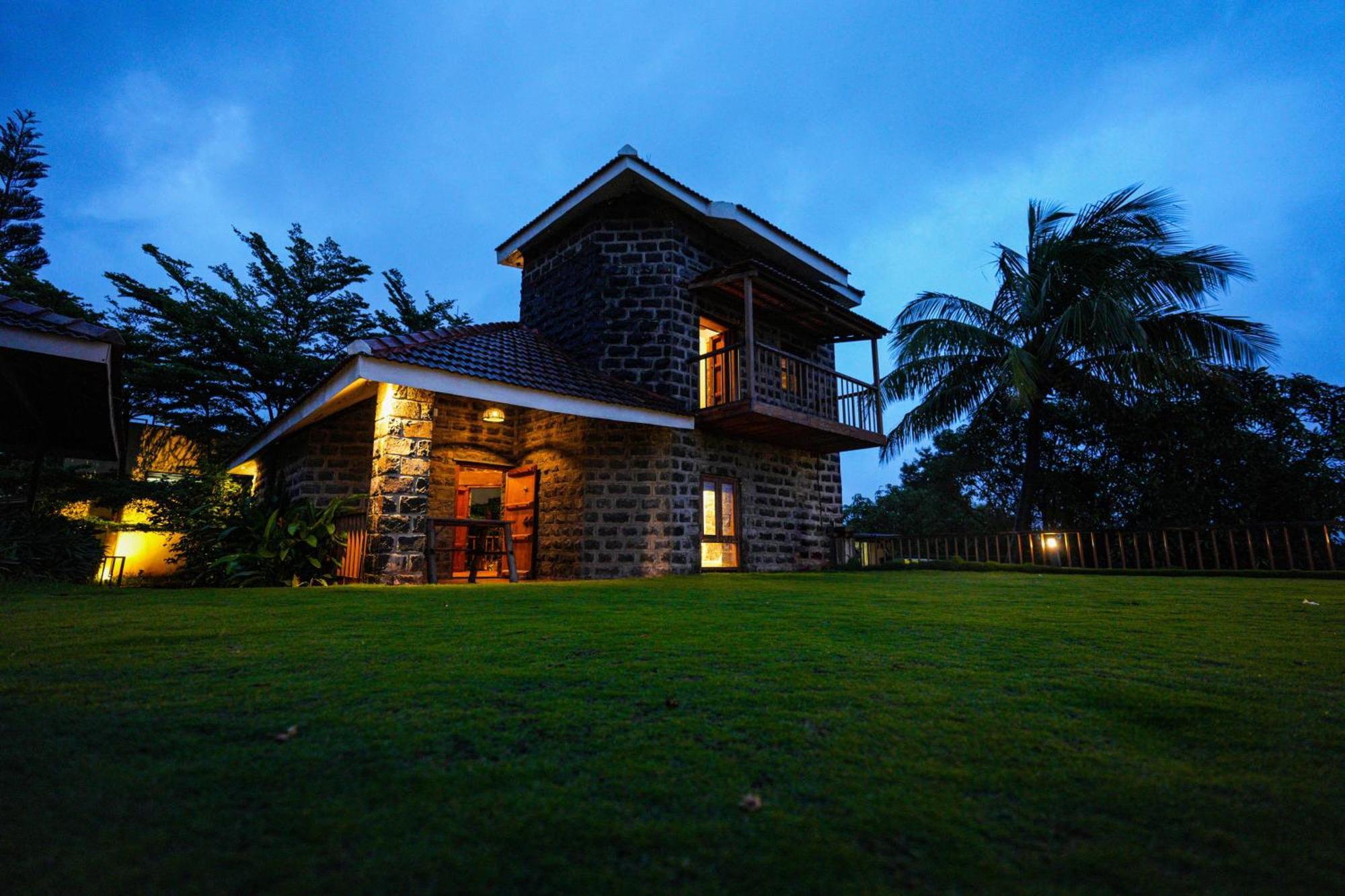 Nisarg Resort Kolhapur Exterior foto